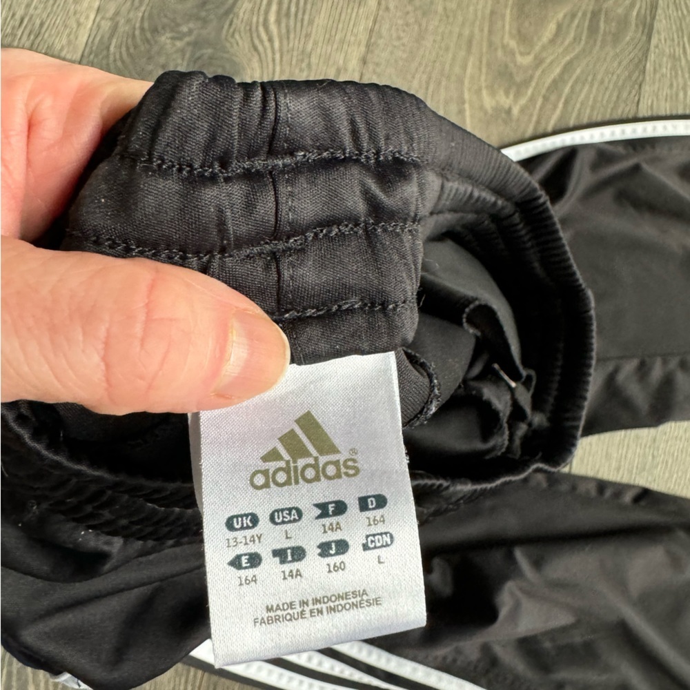 Youth Adidas Pants in Black Size Large - Picture 3 of 7